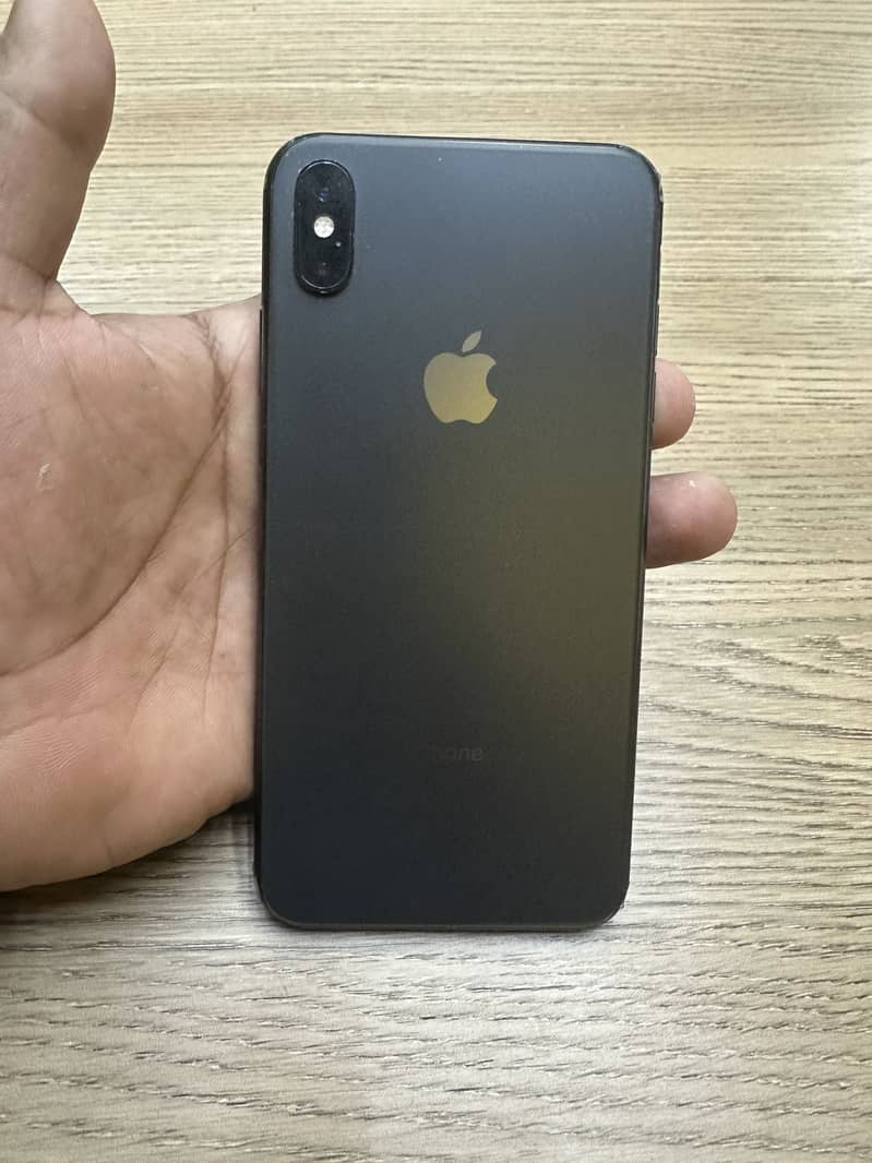 Apple iPhone XS Max 0