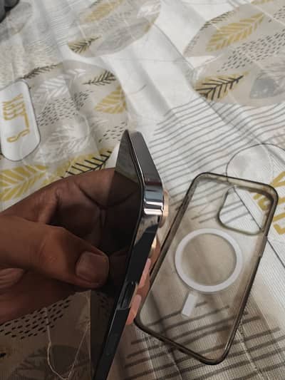 IPHONE 13 PRO FACTORY UNLOCKED 10/10