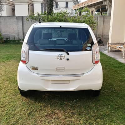 Toyota Passo 2015