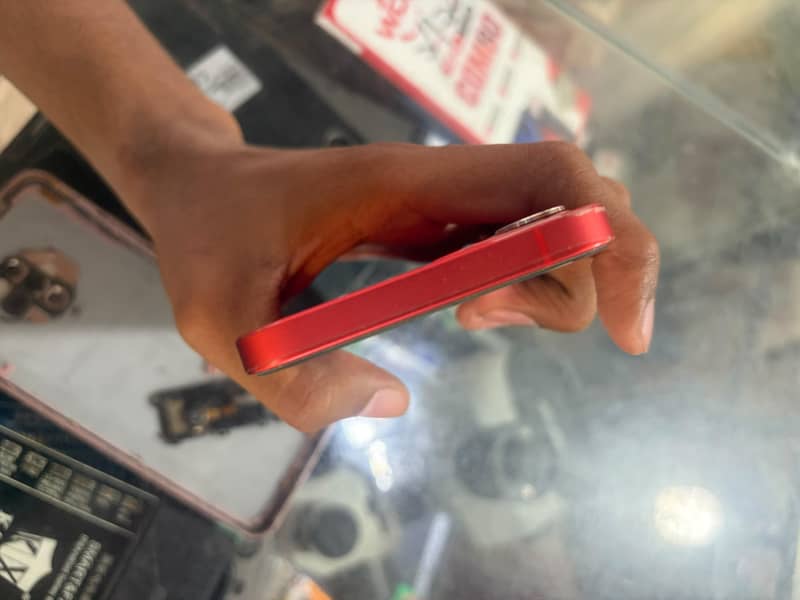 Apple iPhone 12 3
