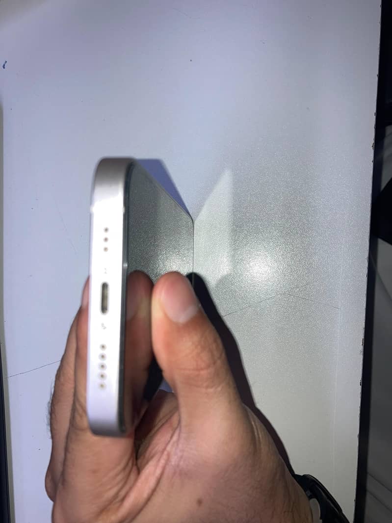Apple iPhone 14 5