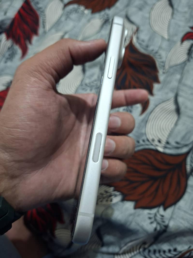 Apple iPhone 17 Pro Max 3