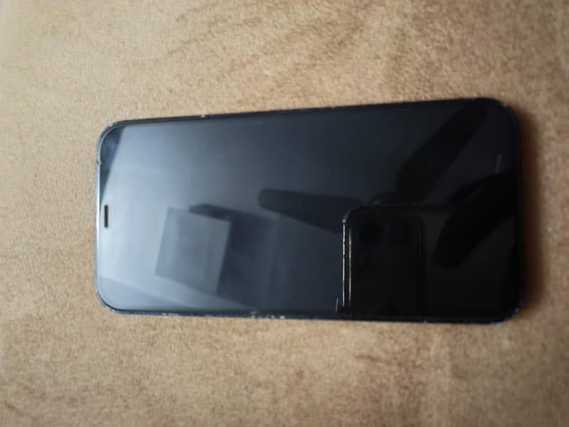 Apple iPhone 12 2