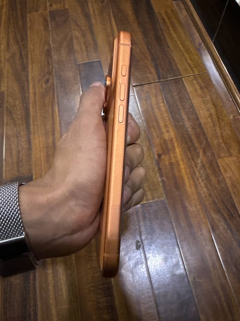 Apple iPhone 17 Pro Max 2