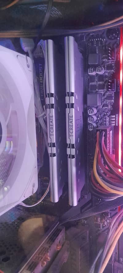 T-CREATE 16GB KIT DDR4 3200MHz Excellent condition
