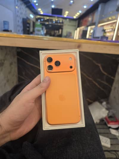 iPhone 17 pro Max FU