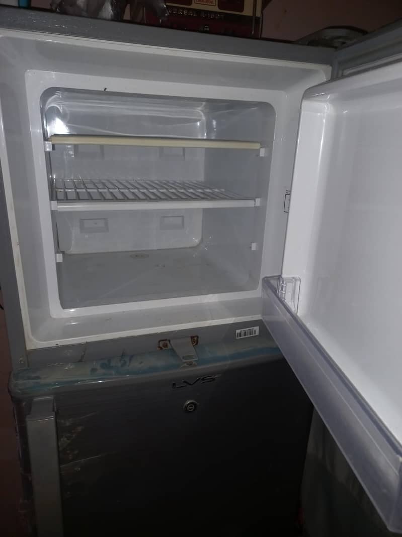 donwlc frige 5