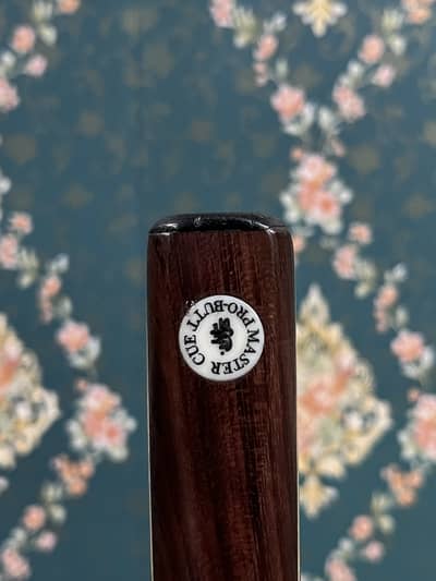 Snooker cue 9mm tip at reasonable price with cue bag