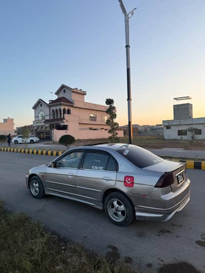 Honda Civic Oriel 2002