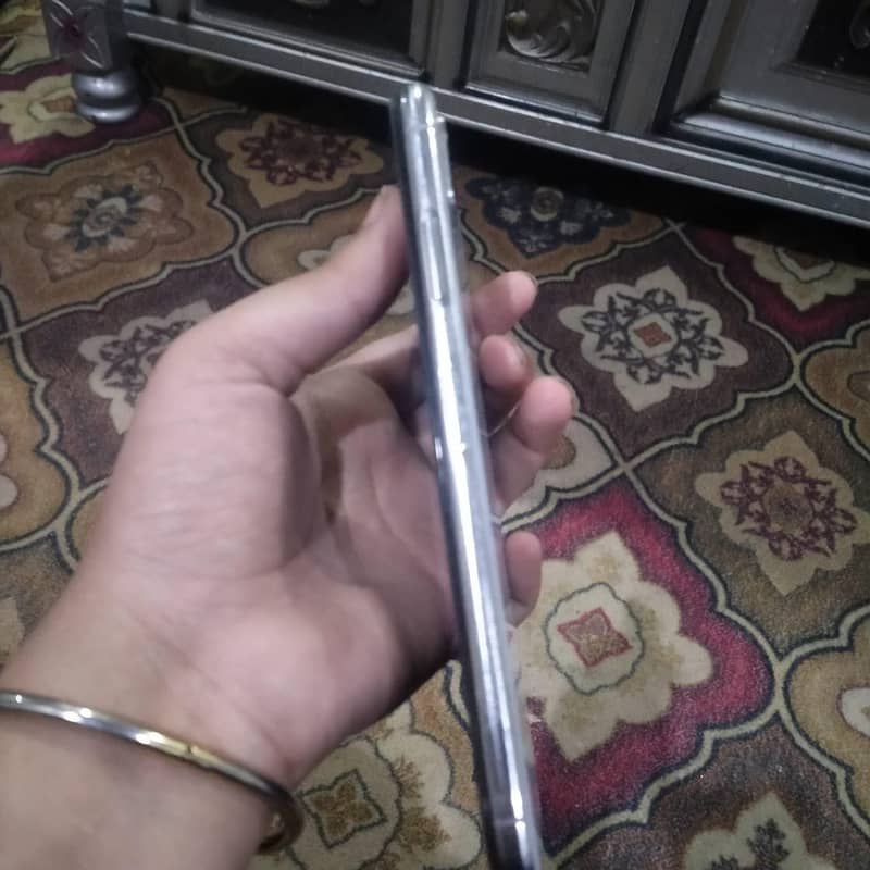 Apple iPhone XS Max 0