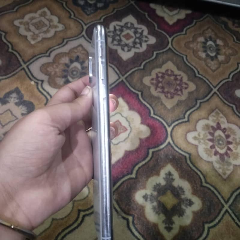 Apple iPhone XS Max 2