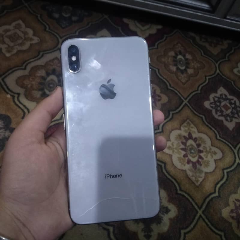 Apple iPhone XS Max 4