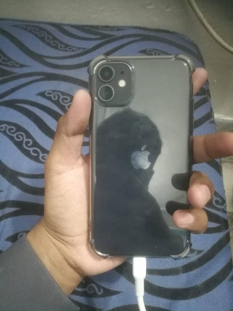 Apple iPhone 11 0