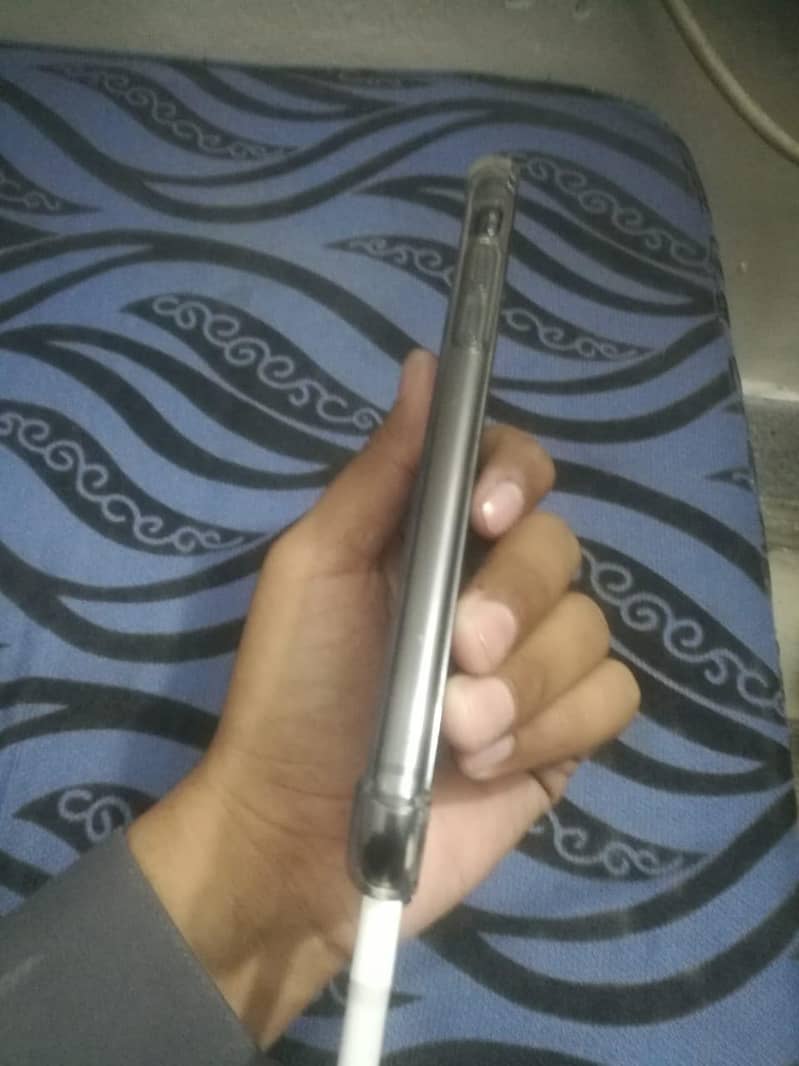 Apple iPhone 11 5