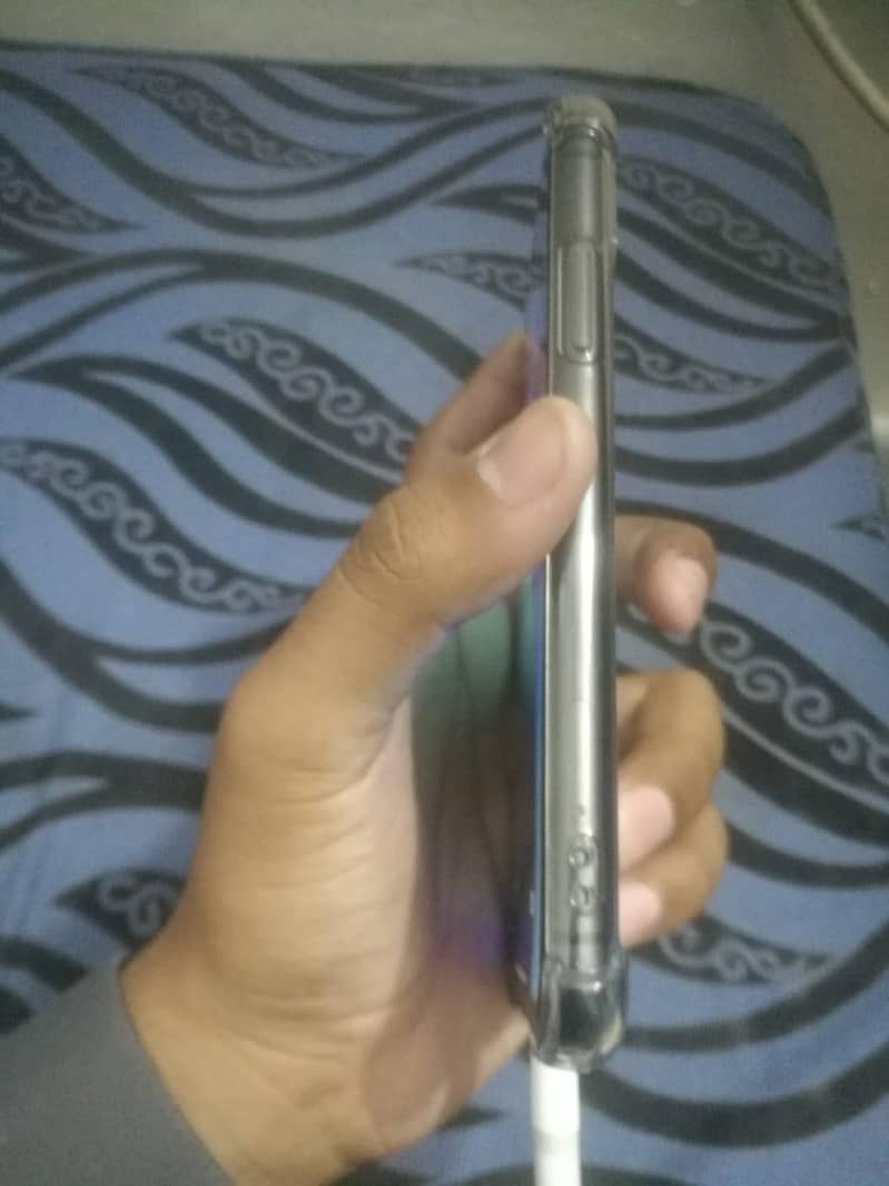 Apple iPhone 11 6