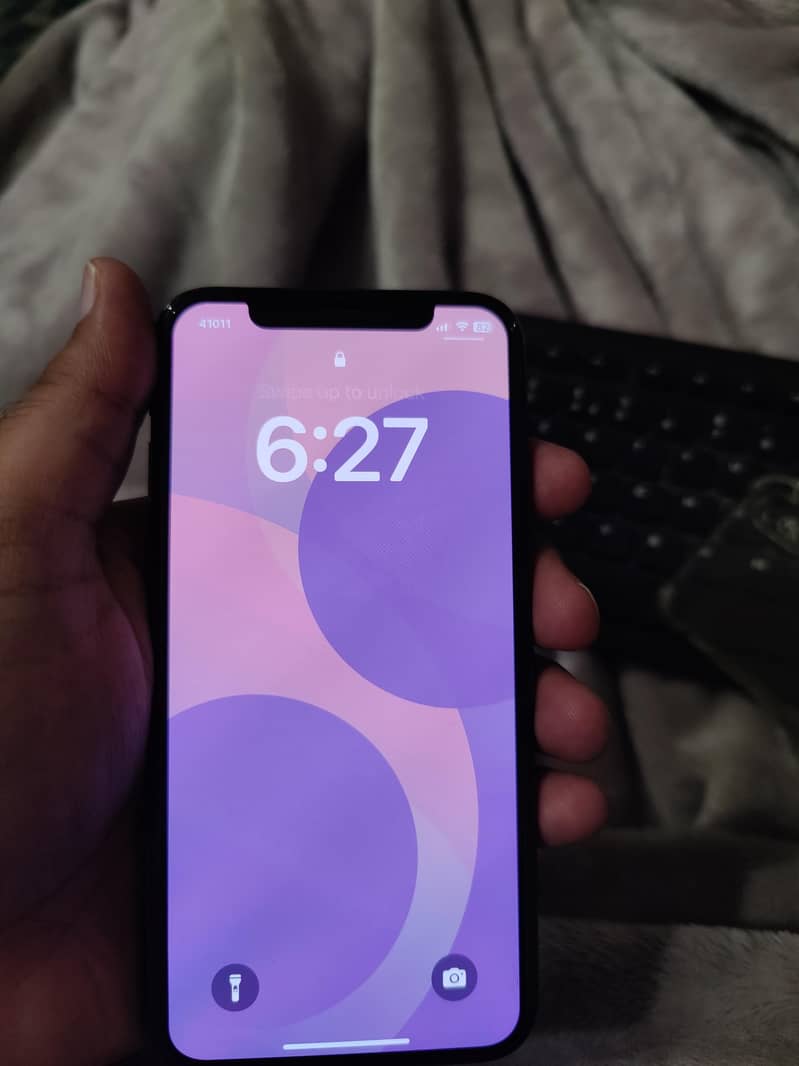 Apple iPhone XS 1