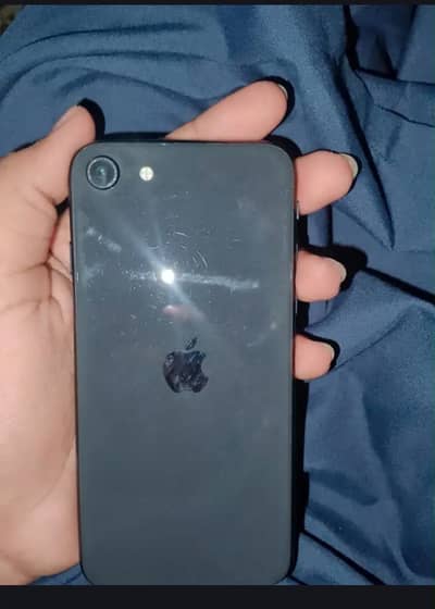iPhone se2020 second generation ha 64 GB ha