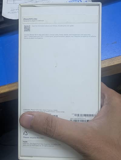 Apple iPhone 16 Pro Max
