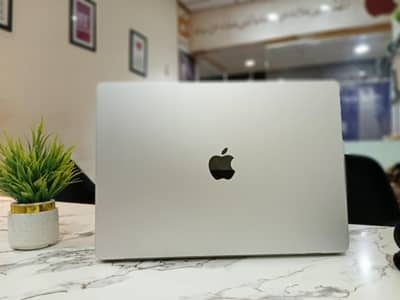Macbook Pro M3 Pro Chip 16 Inch 18GB Ram 512GB SSD 86% Health