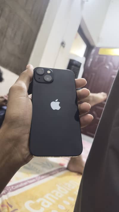 Apple iPhone 13