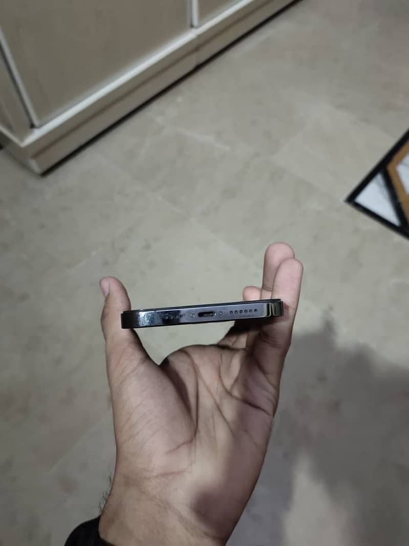 Apple iPhone 12 Pro Max 2