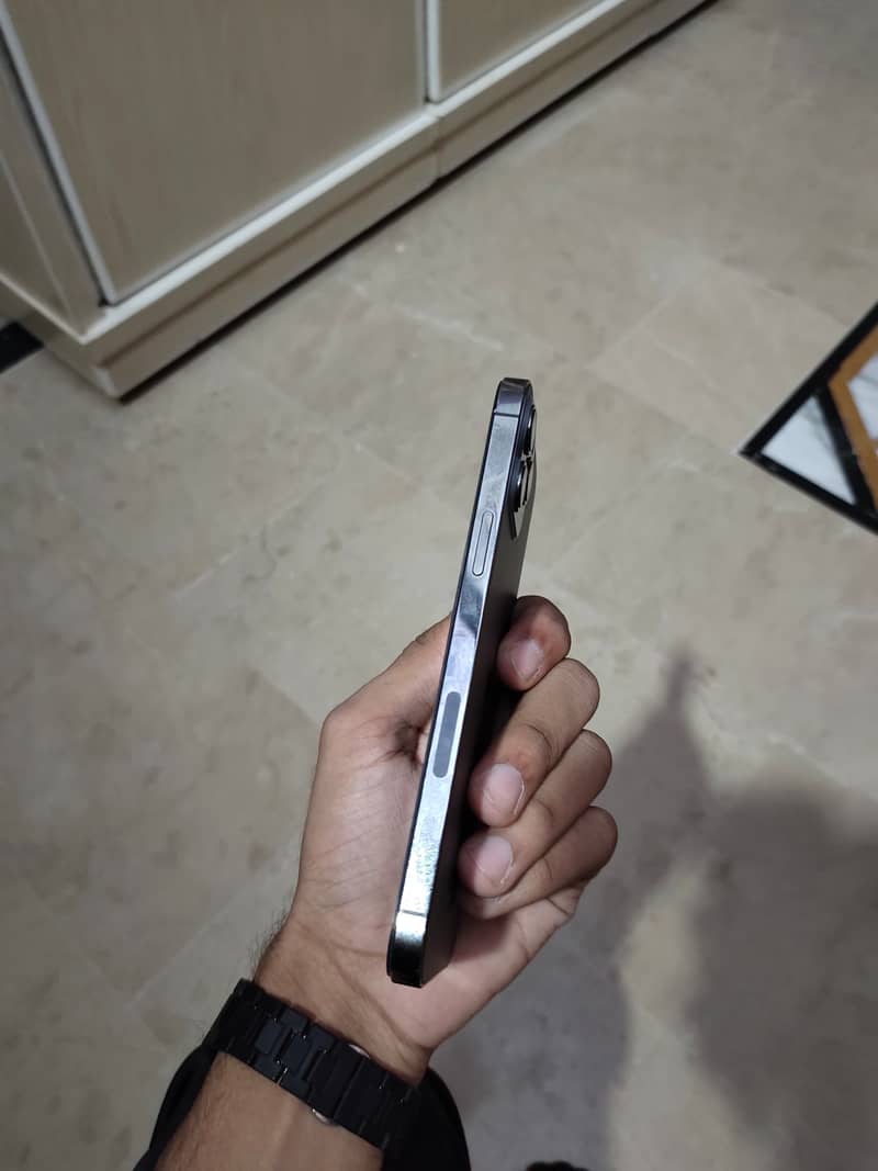 Apple iPhone 12 Pro Max 5