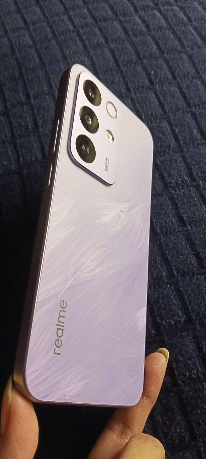 Realme C85 3