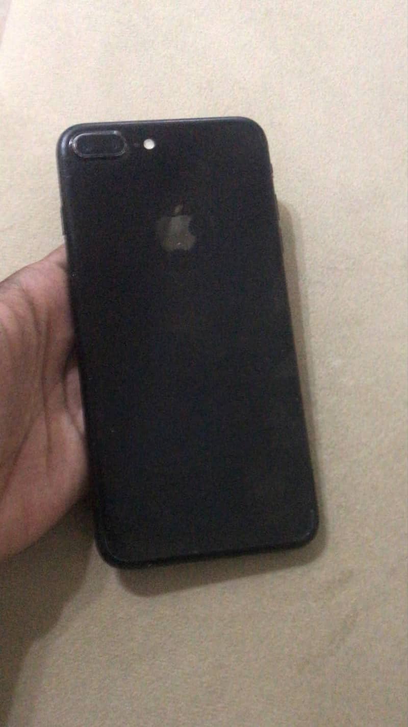 Apple iPhone 7 Plus 2