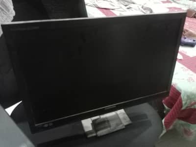 Need any person who will buy all this three screen different brands
