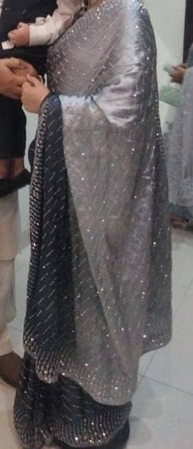 saree black and grey colour back tusle
