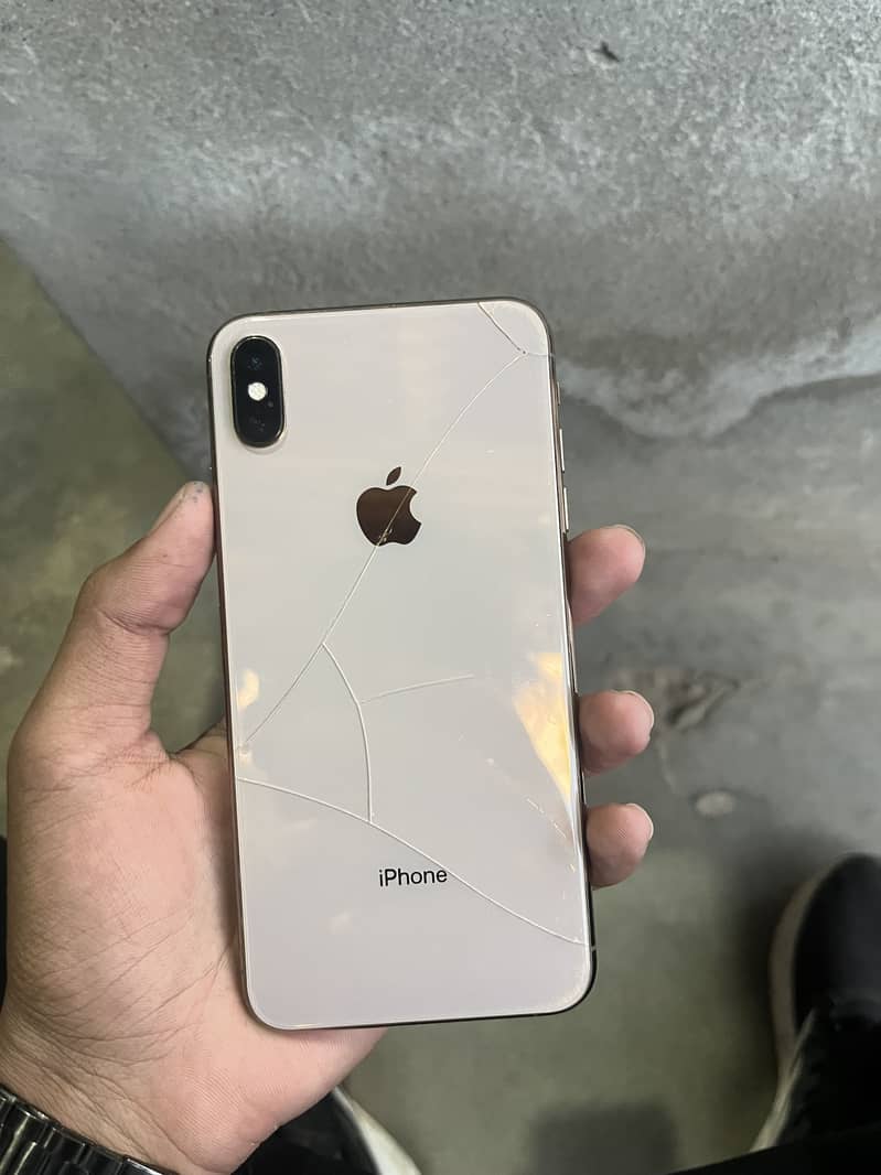 Apple iPhone XS Max 2