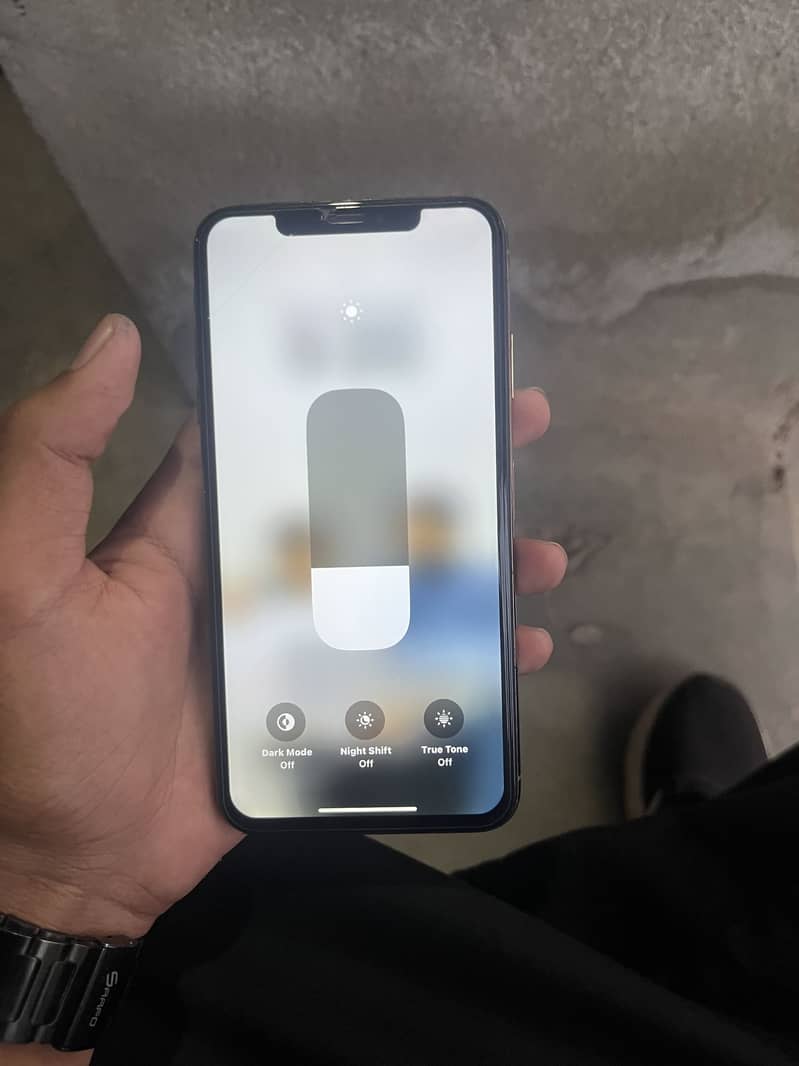 Apple iPhone XS Max 5