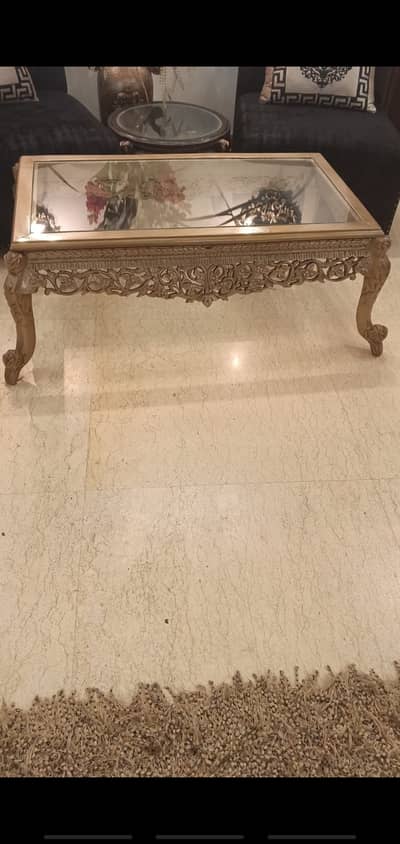 Carving tables