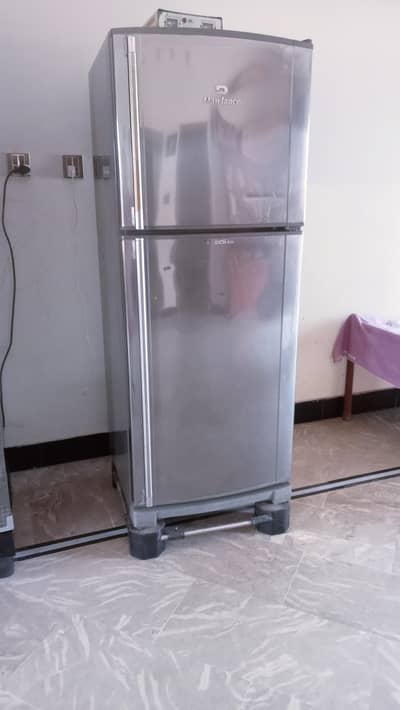 full size fridge with stabilizer