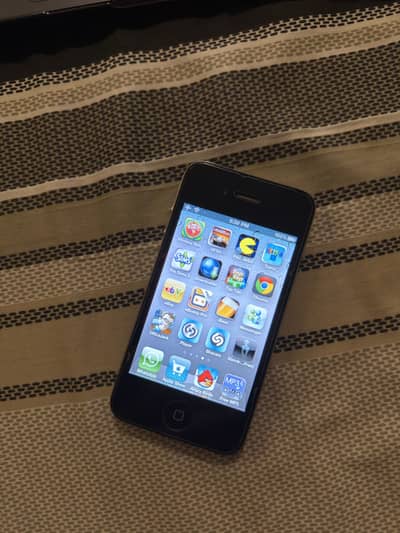 Apple iPhone 4