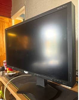 NEC 27 inches 2k moniter