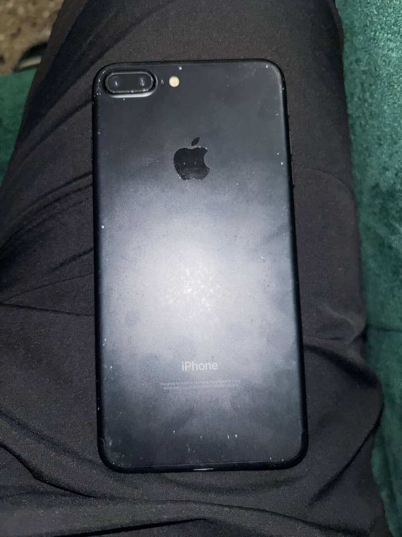 Apple iPhone 7 Plus 3