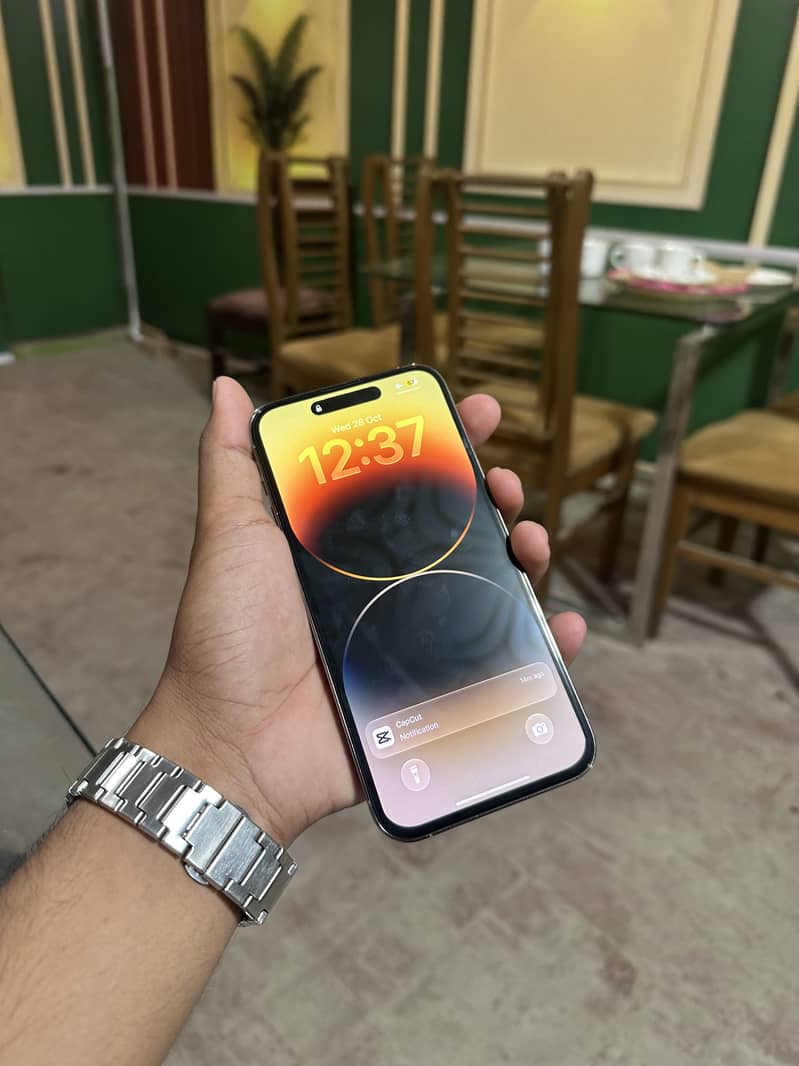 Apple iPhone 14 Pro Max 2