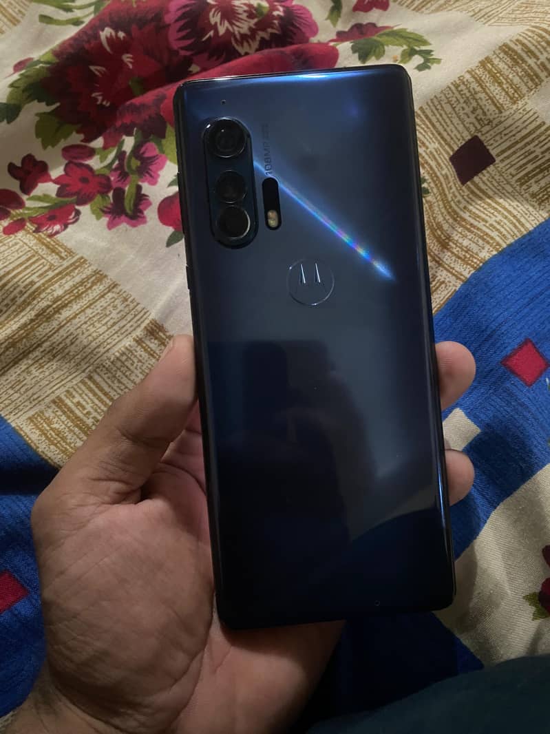 Motorola Edge Plus 1