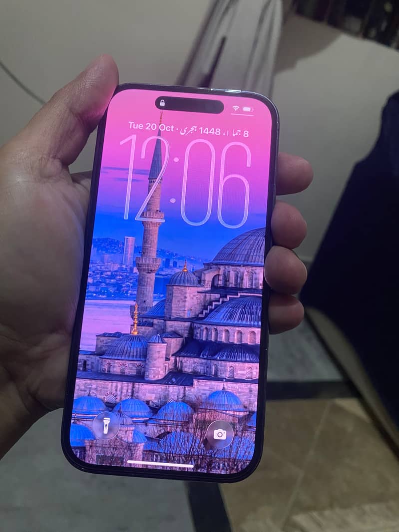 Apple iPhone 14 Pro 2
