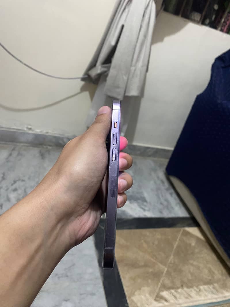 Apple iPhone 14 Pro 3