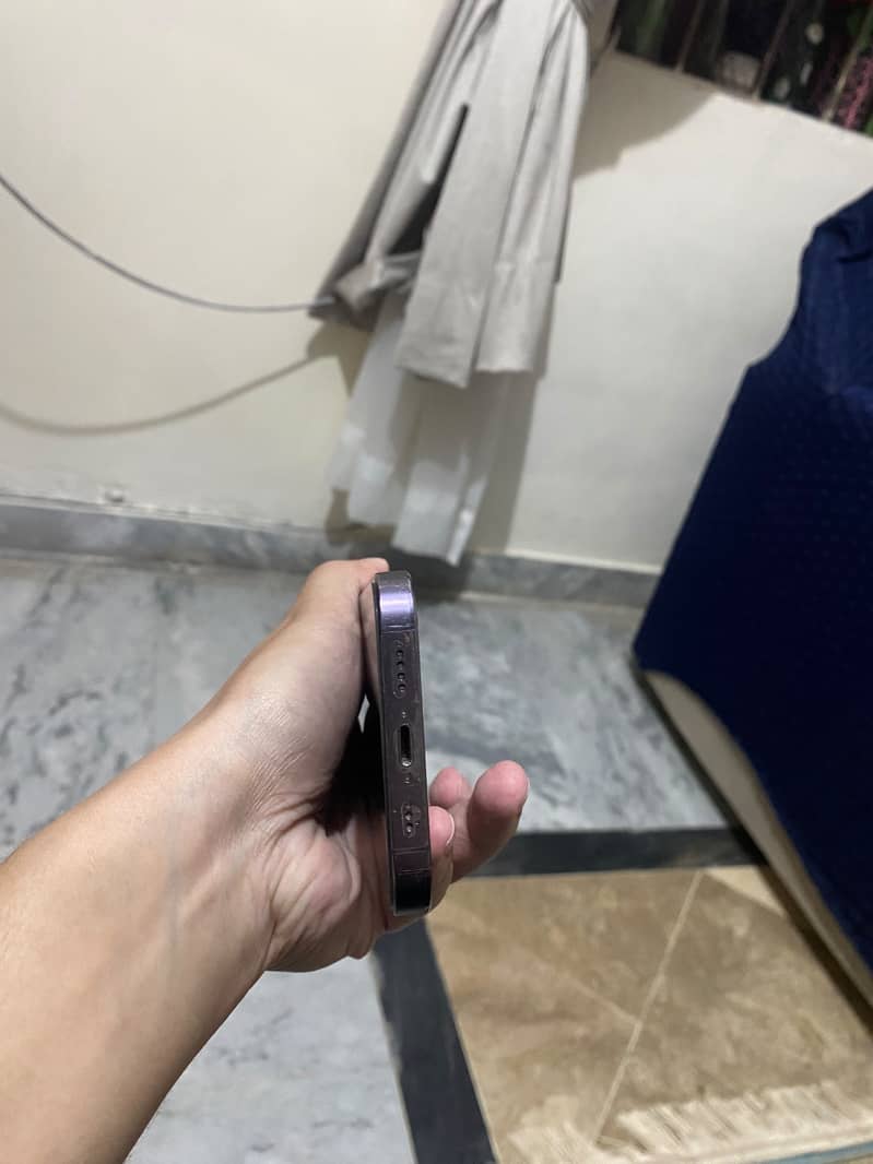 Apple iPhone 14 Pro 4