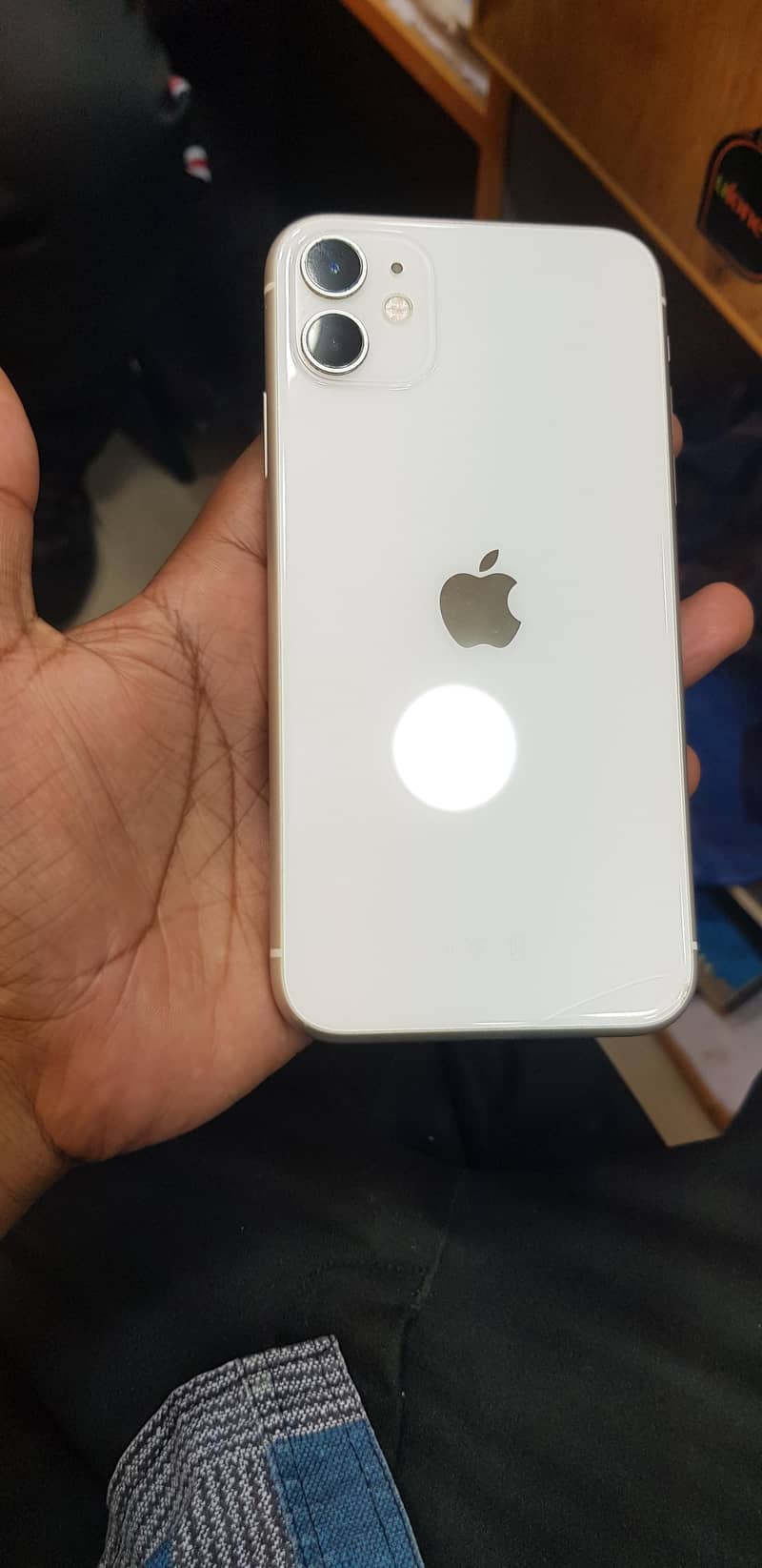Apple iPhone 11 0