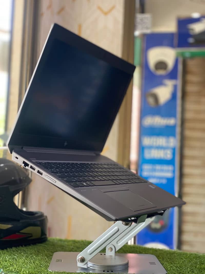 Dell Precision 7530 0