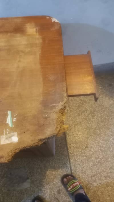 used iron stand and table caben