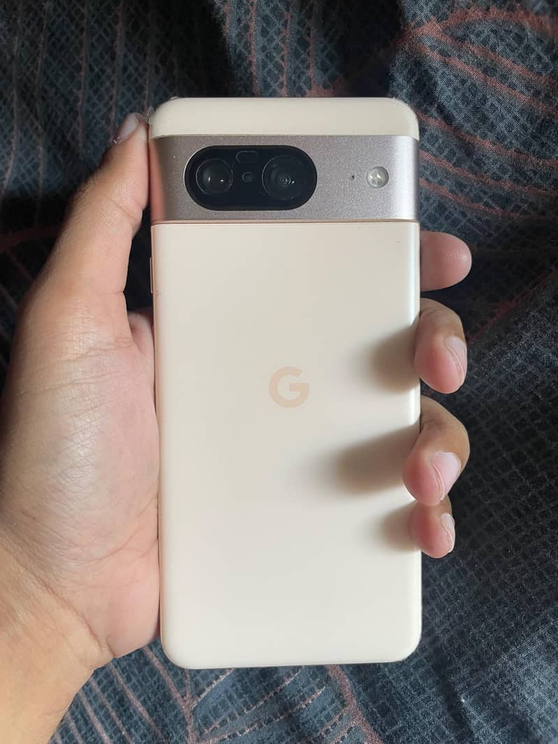 Google Pixel 8 1