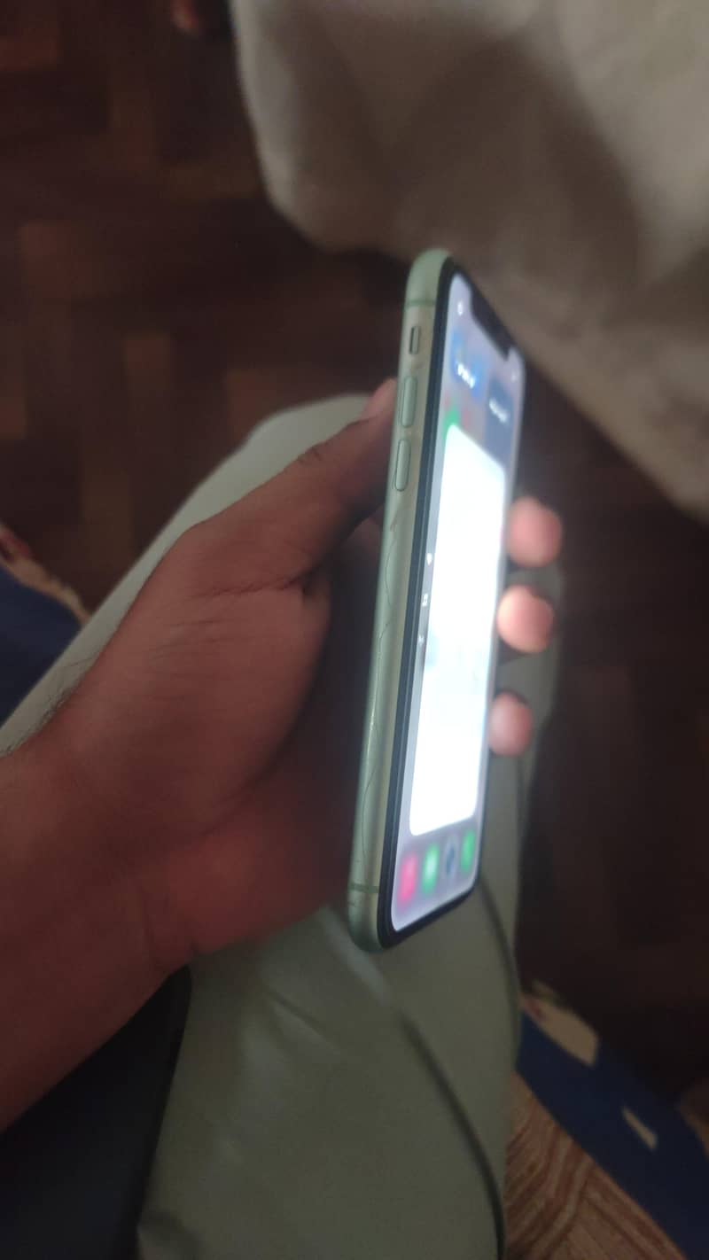 Apple iPhone 11 1