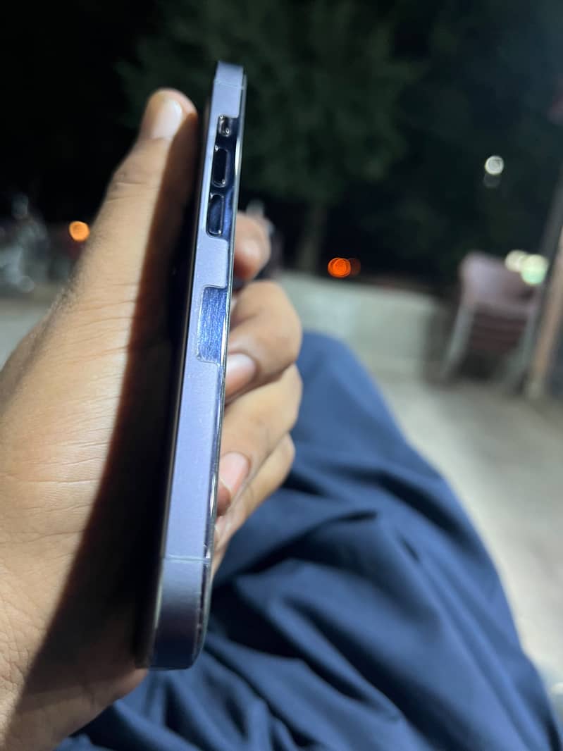 Apple iPhone 14 Pro 1