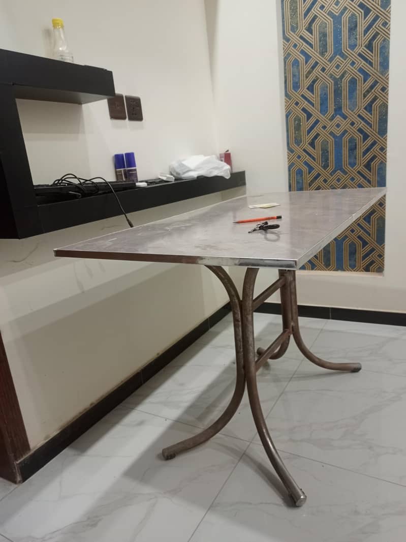 One counter and One table 2