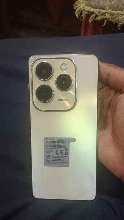 Infinix Hot 40 (8GB RAM / 256GB ROM) - Golden Color